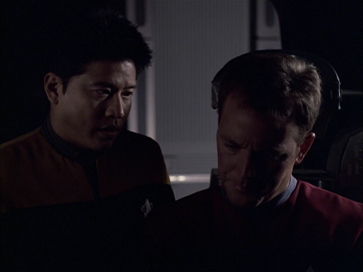 extant_StarTrek_VOY_6x05-Alice_00807.jpg