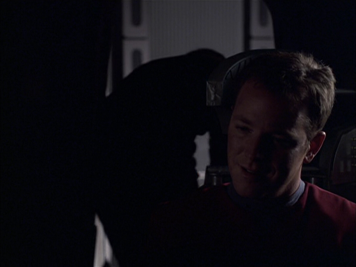 extant_StarTrek_VOY_6x05-Alice_00814.jpg