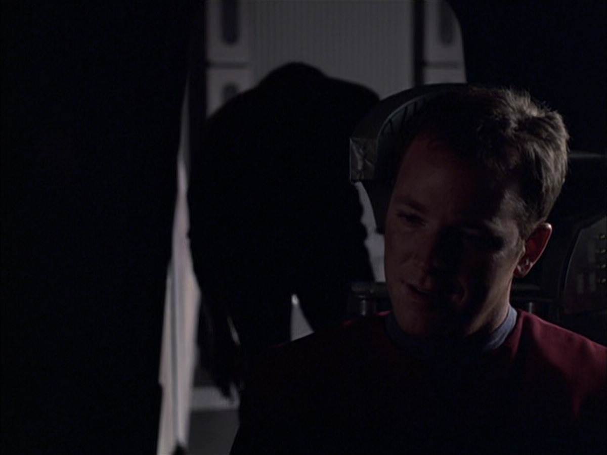 extant_StarTrek_VOY_6x05-Alice_00815.jpg