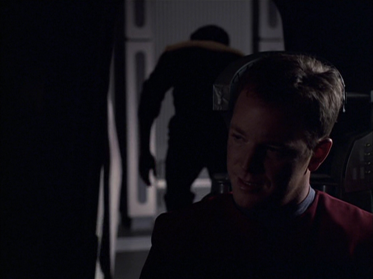 extant_StarTrek_VOY_6x05-Alice_00816.jpg