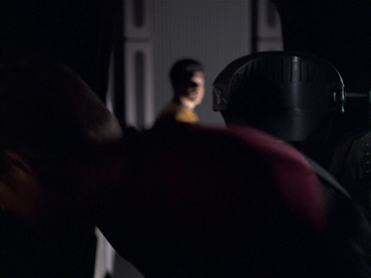 extant_StarTrek_VOY_6x05-Alice_00819.jpg