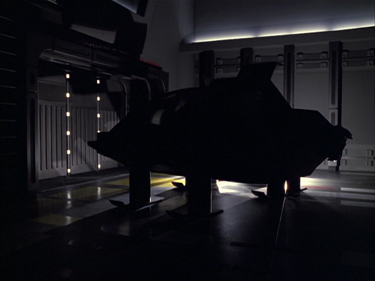extant_StarTrek_VOY_6x05-Alice_00844.jpg