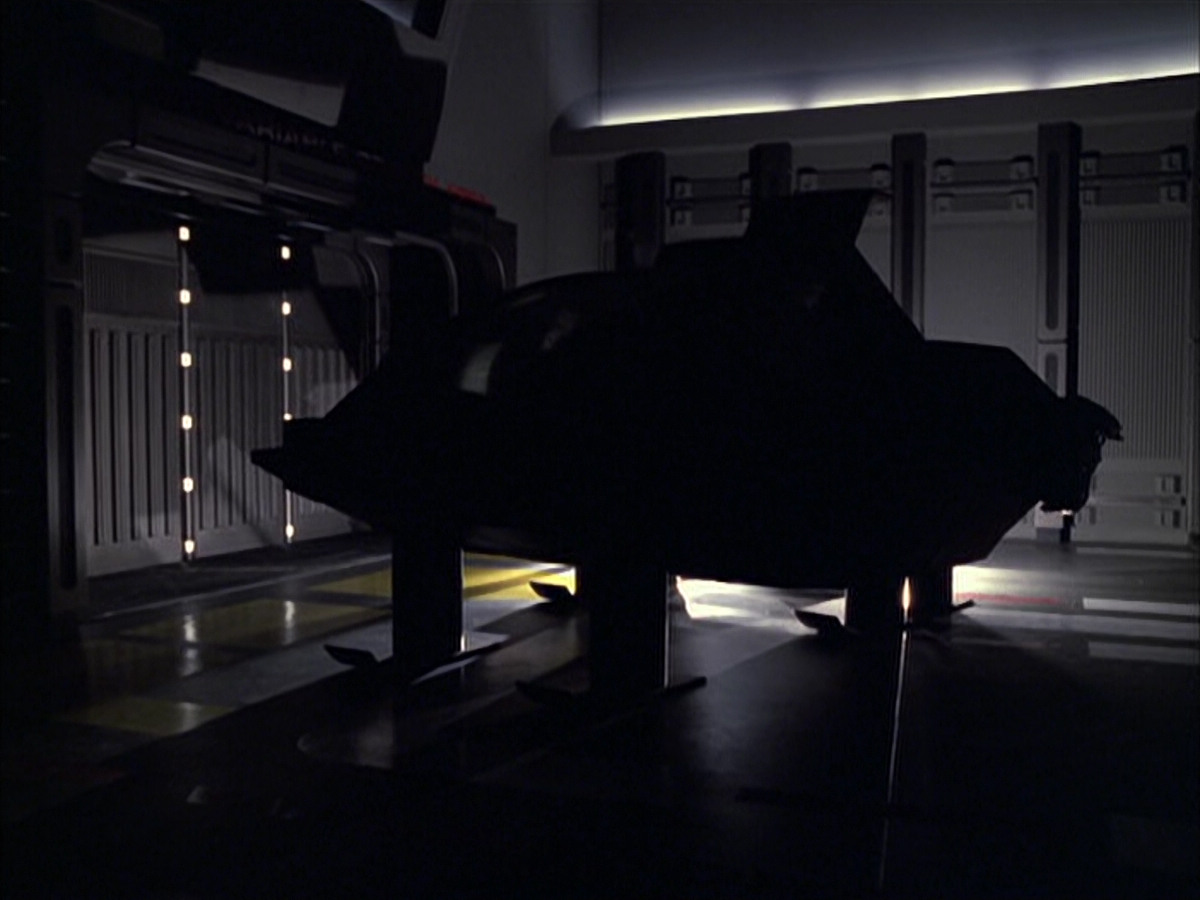 extant_StarTrek_VOY_6x05-Alice_00845.jpg