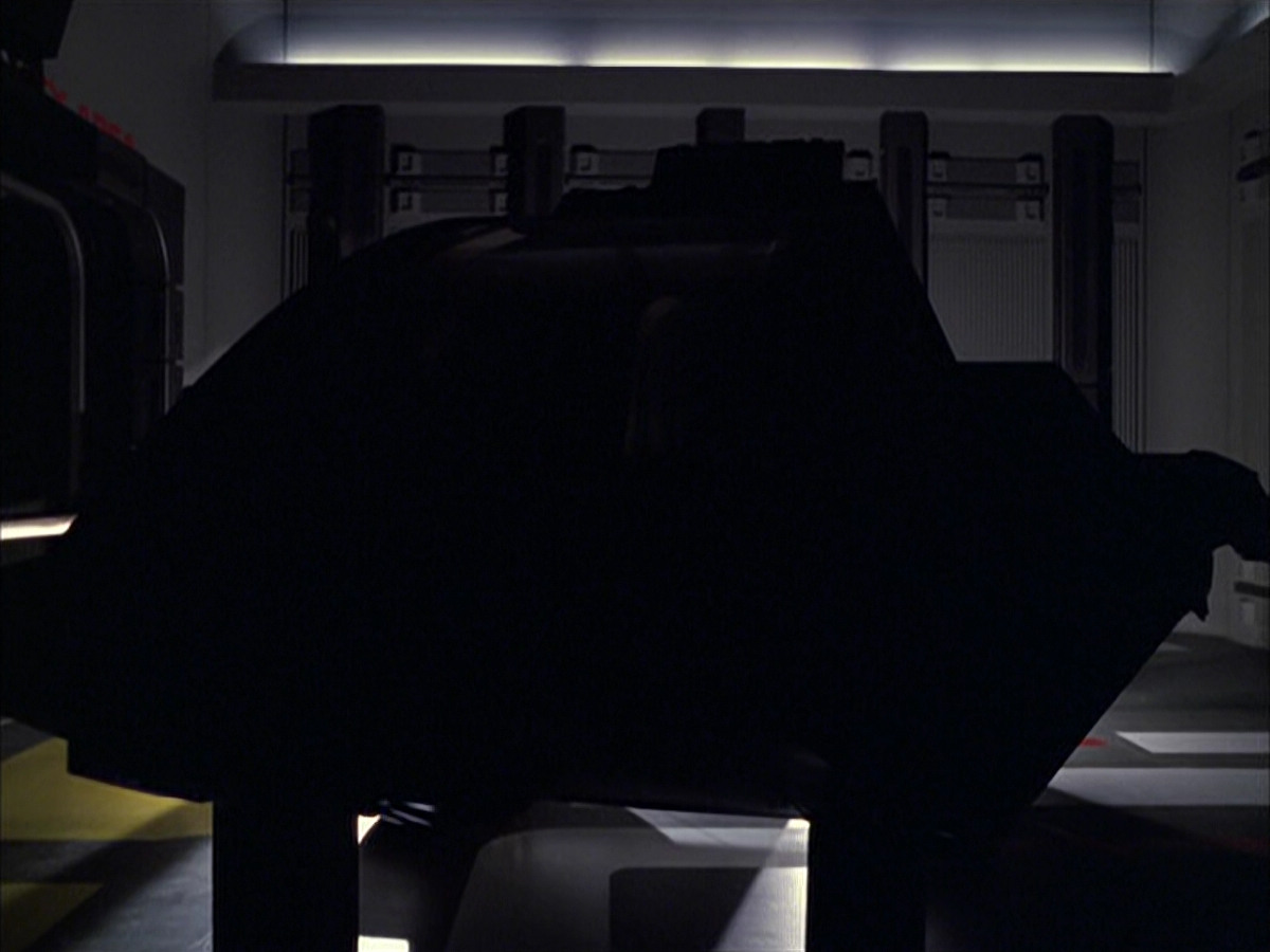 extant_StarTrek_VOY_6x05-Alice_00858.jpg