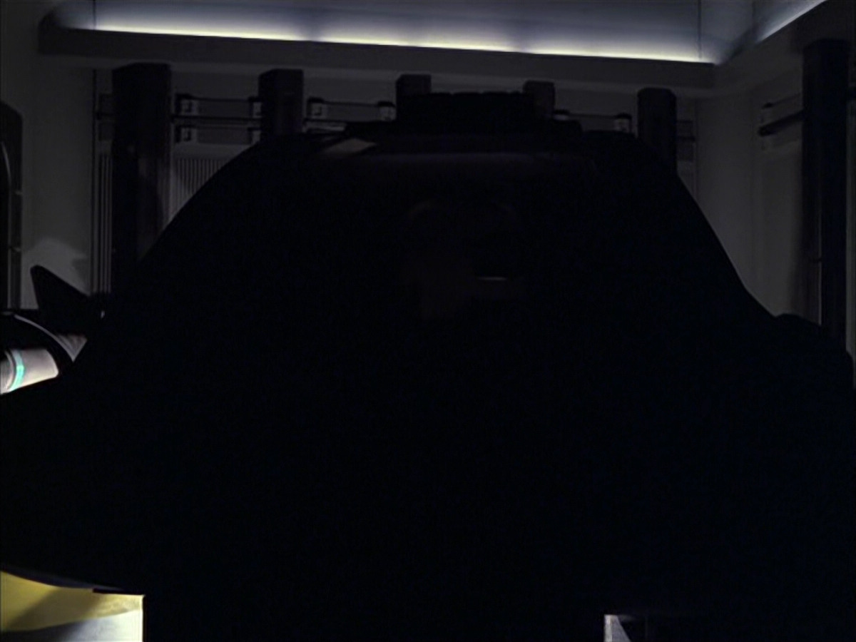extant_StarTrek_VOY_6x05-Alice_00861.jpg