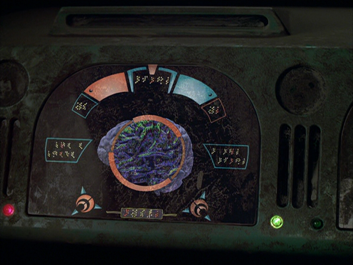 extant_StarTrek_VOY_6x05-Alice_00878.jpg