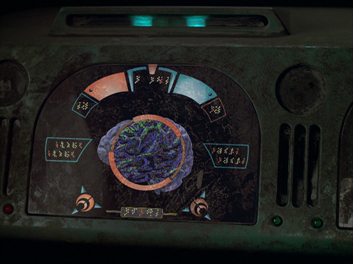 extant_StarTrek_VOY_6x05-Alice_00880.jpg