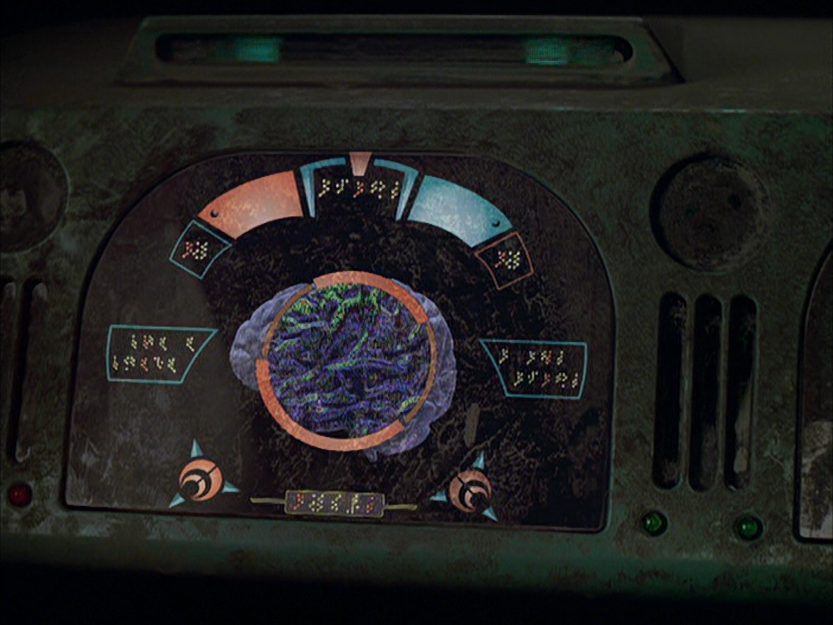 extant_StarTrek_VOY_6x05-Alice_00883.jpg