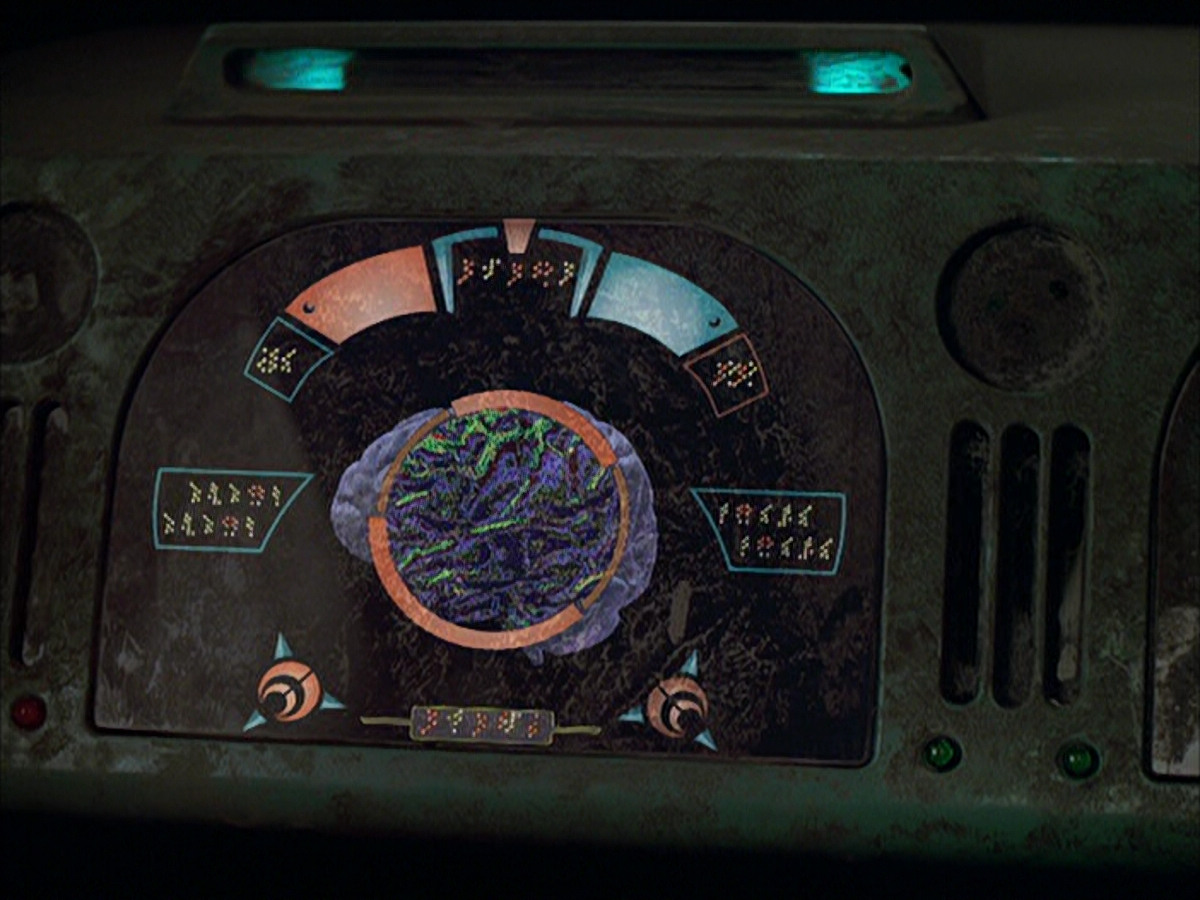 extant_StarTrek_VOY_6x05-Alice_00887.jpg