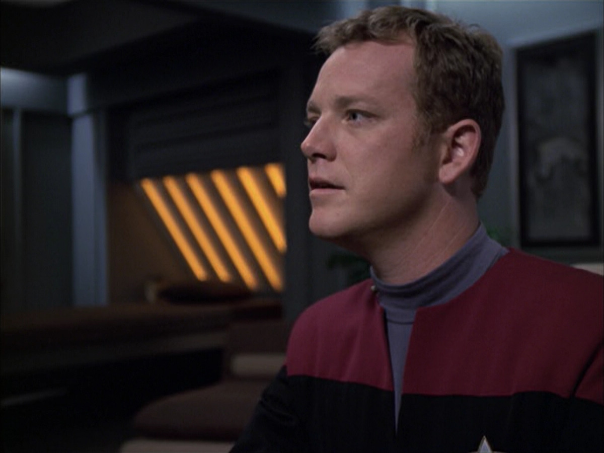 extant_StarTrek_VOY_6x05-Alice_00903.jpg