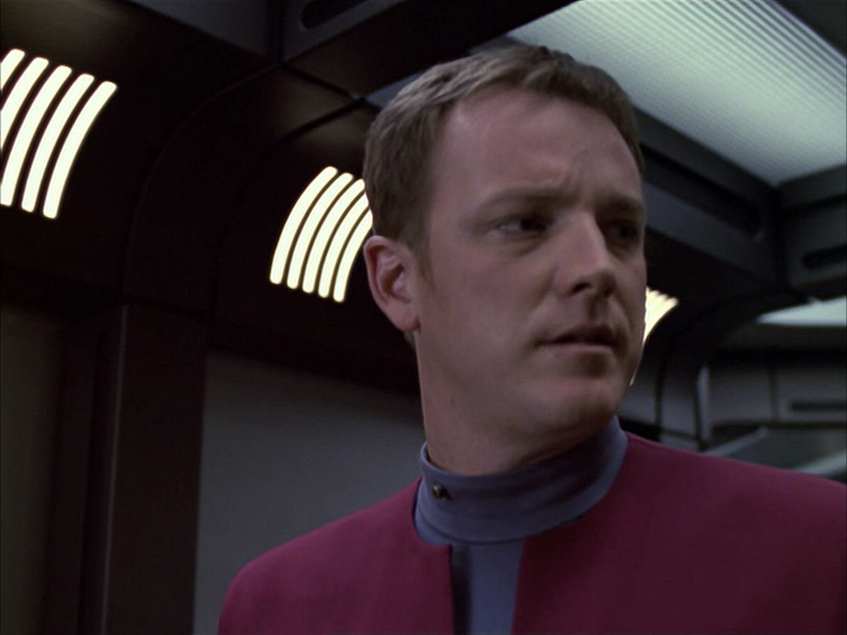 extant_StarTrek_VOY_6x05-Alice_00936.jpg