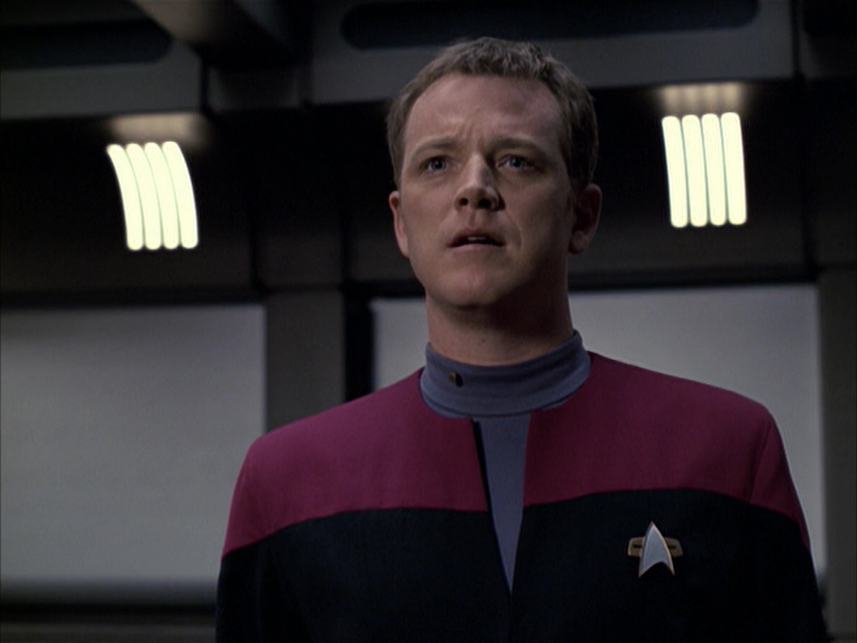 extant_StarTrek_VOY_6x05-Alice_00954.jpg