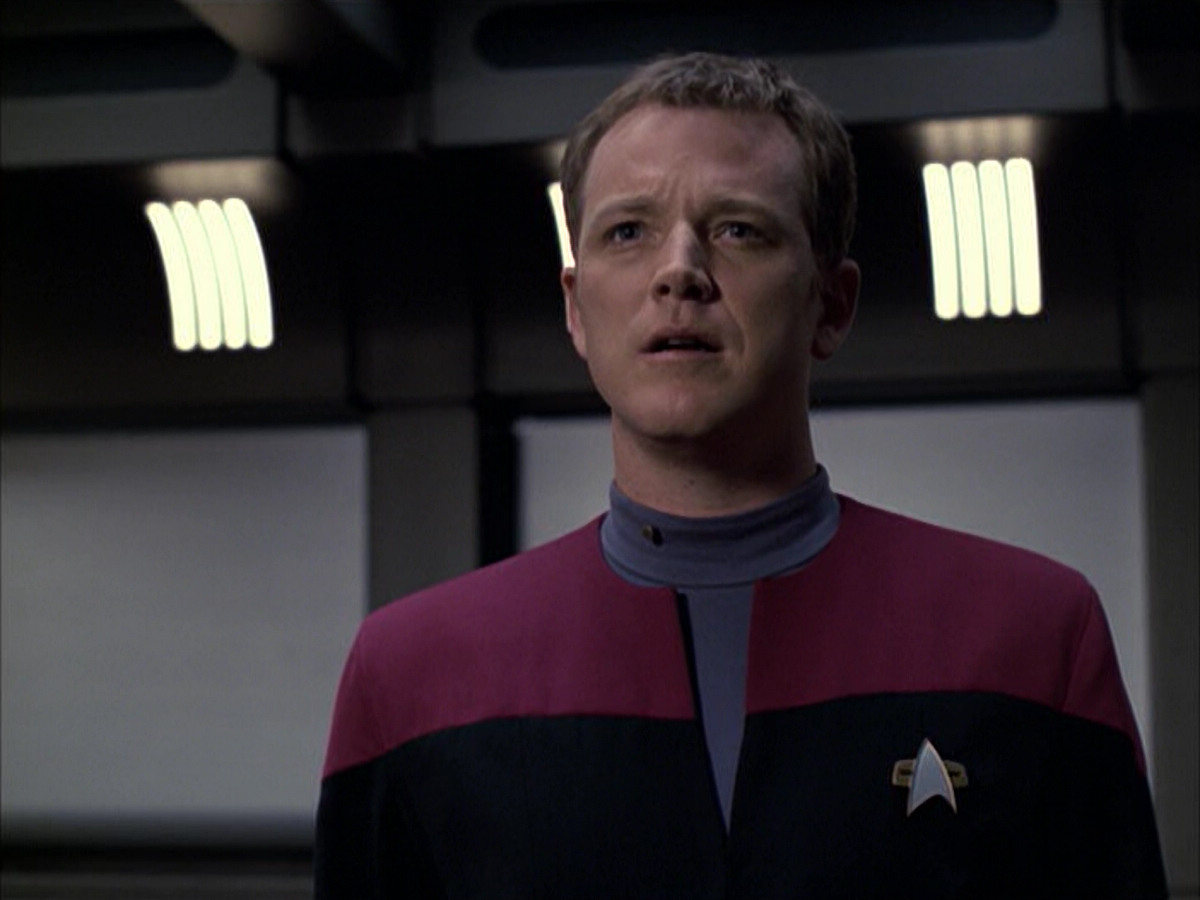extant_StarTrek_VOY_6x05-Alice_00957.jpg