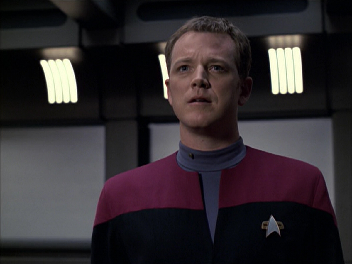extant_StarTrek_VOY_6x05-Alice_00960.jpg