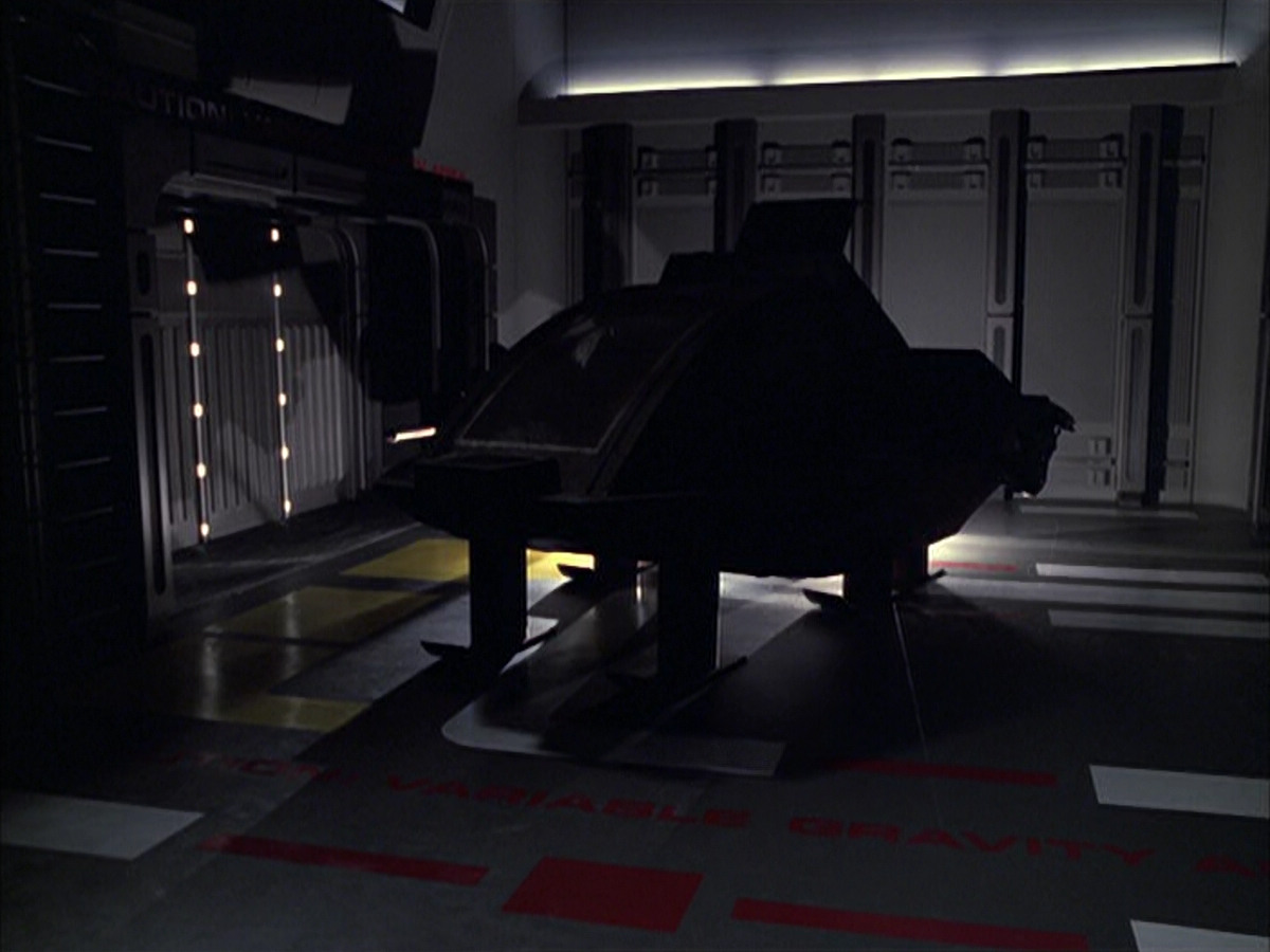 extant_StarTrek_VOY_6x05-Alice_00976.jpg