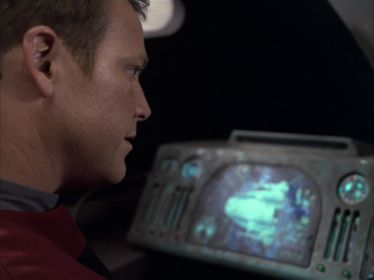 extant_StarTrek_VOY_6x05-Alice_00992.jpg