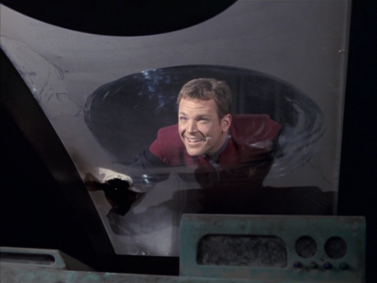 extant_StarTrek_VOY_6x05-Alice_01004.jpg