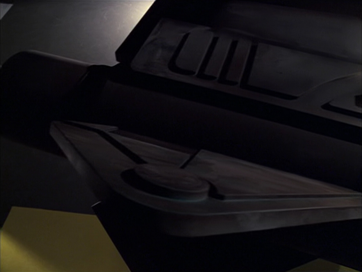 extant_StarTrek_VOY_6x05-Alice_01006.jpg