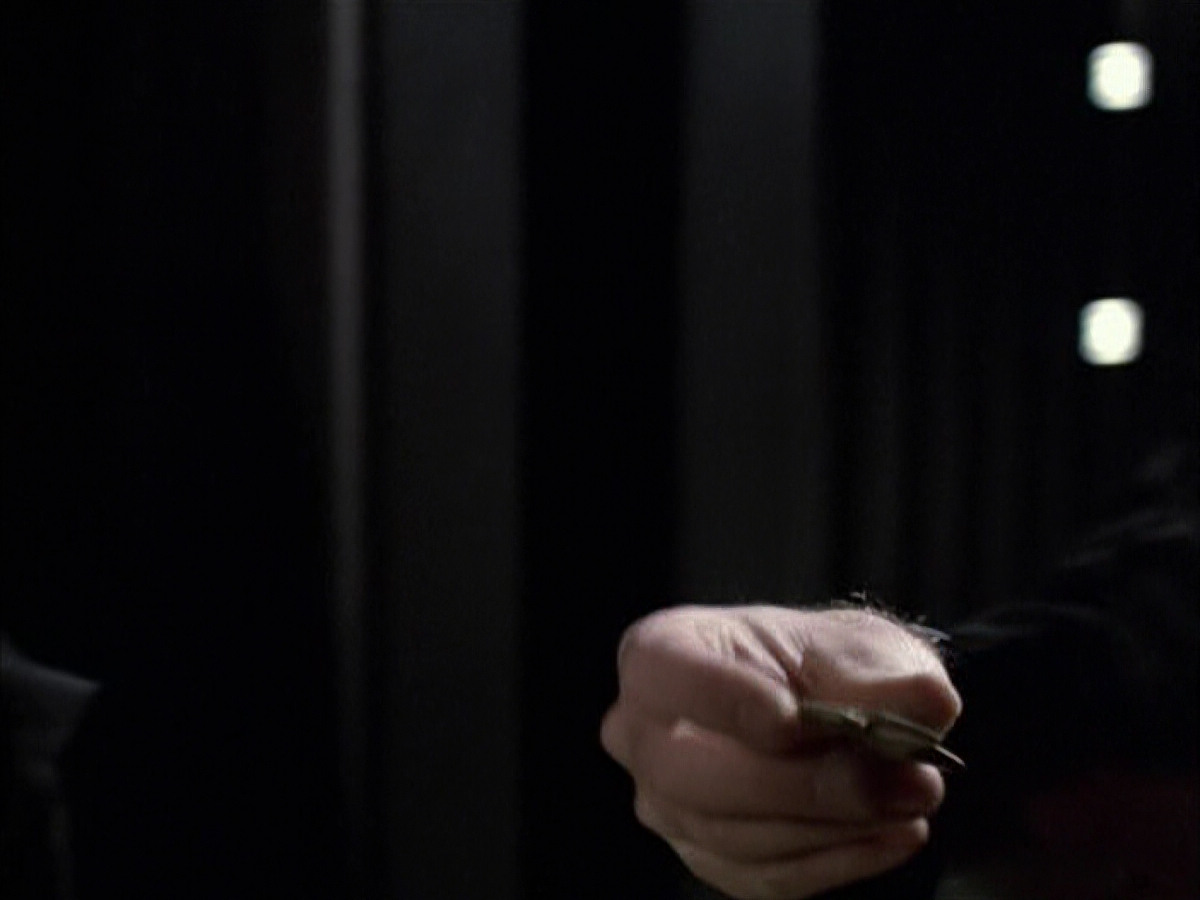 extant_StarTrek_VOY_6x05-Alice_01030.jpg