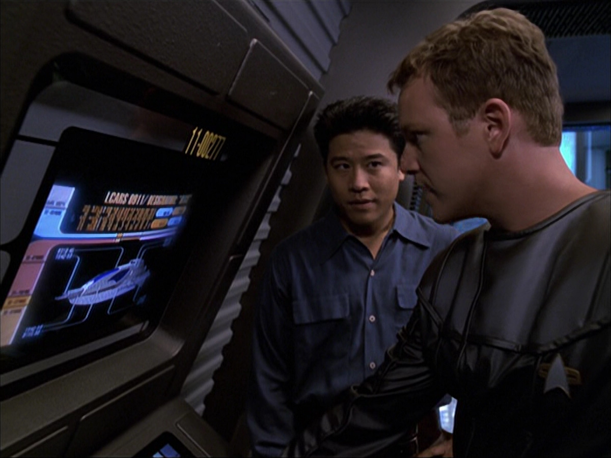 extant_StarTrek_VOY_6x05-Alice_01092.jpg