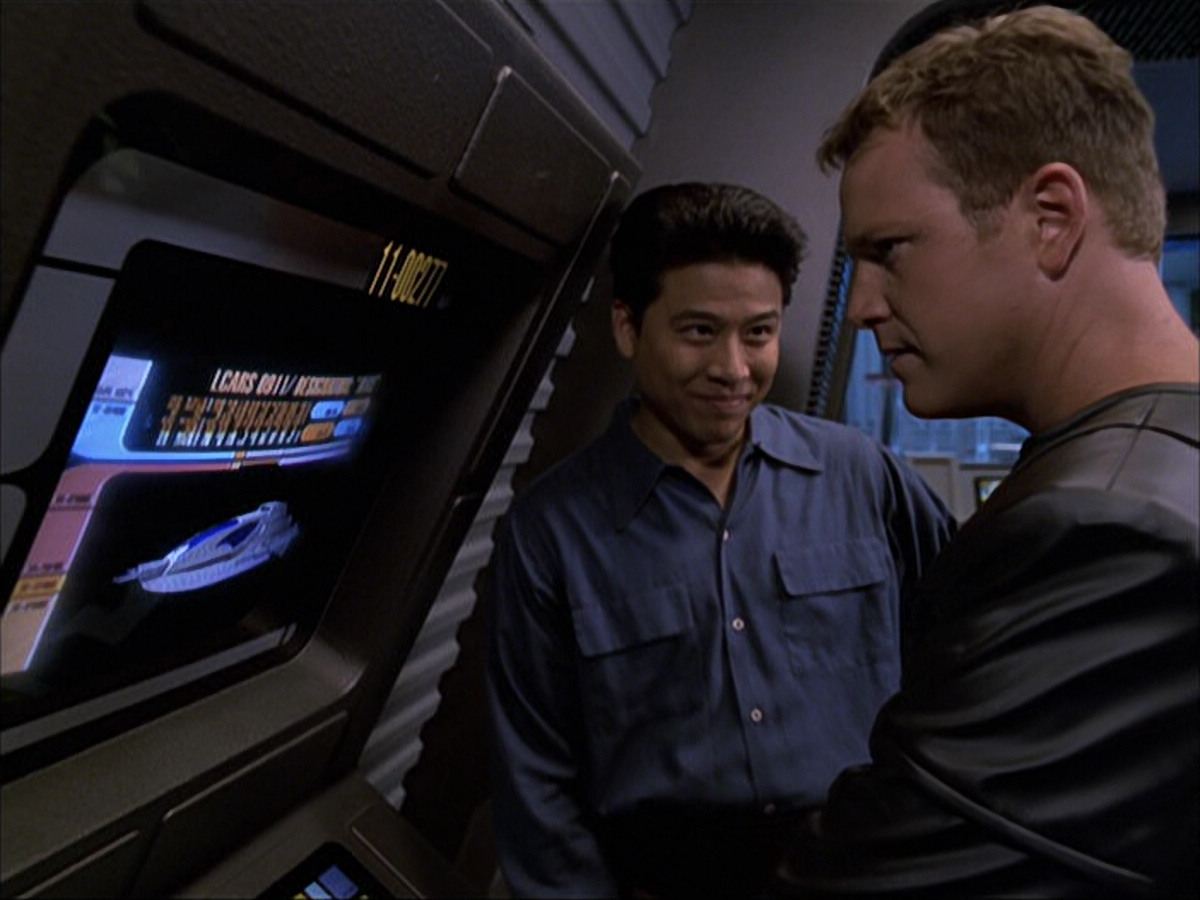 extant_StarTrek_VOY_6x05-Alice_01100.jpg
