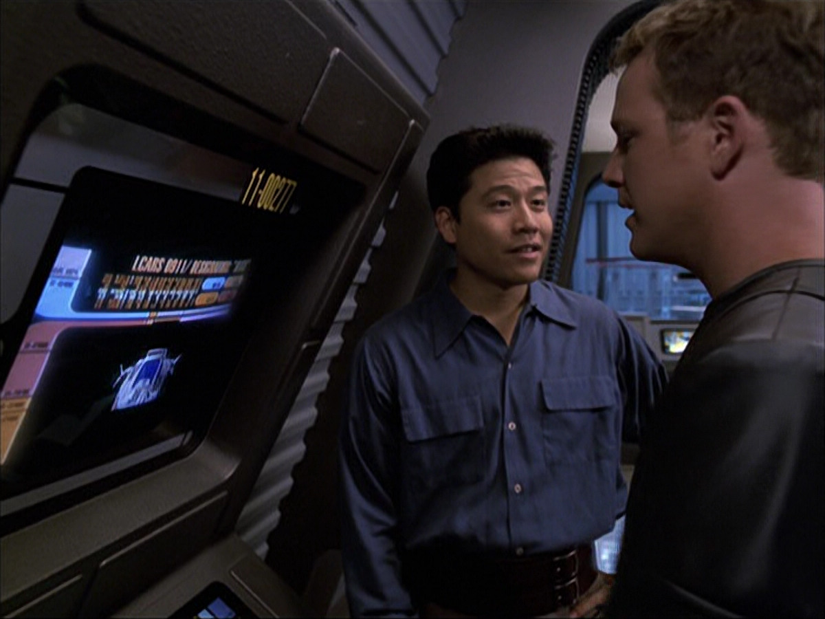 extant_StarTrek_VOY_6x05-Alice_01108.jpg