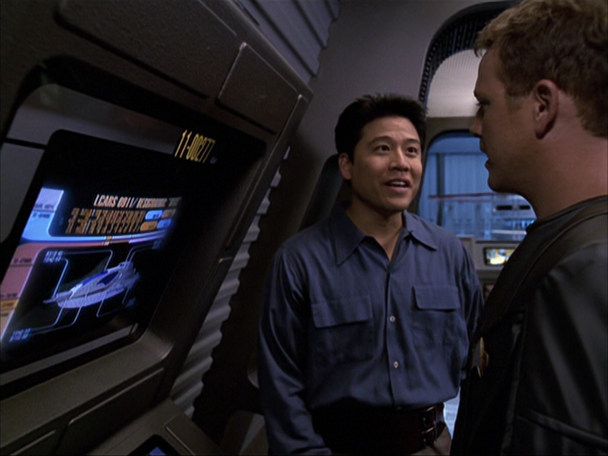 extant_StarTrek_VOY_6x05-Alice_01111.jpg