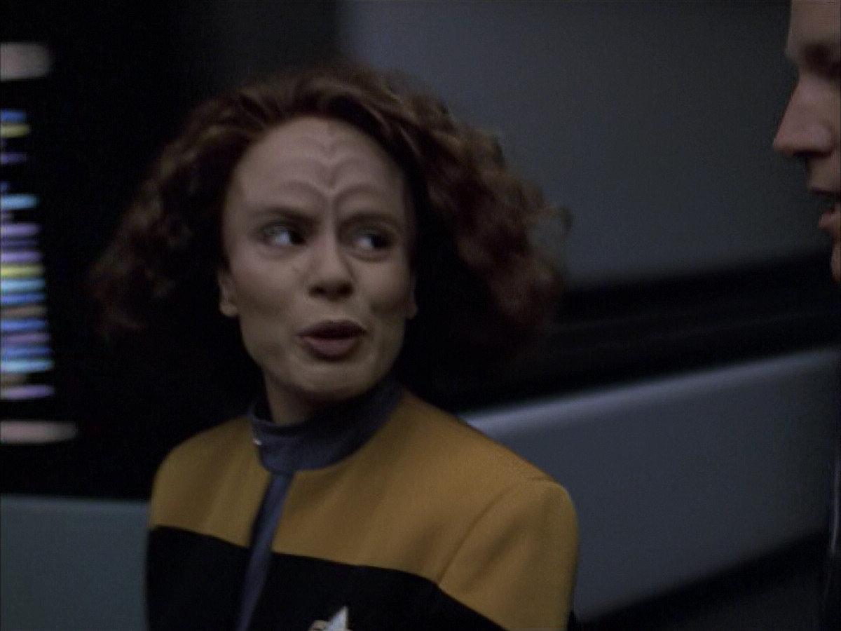 extant_StarTrek_VOY_6x05-Alice_01292.jpg