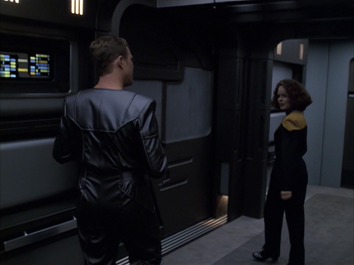 extant_StarTrek_VOY_6x05-Alice_01297.jpg