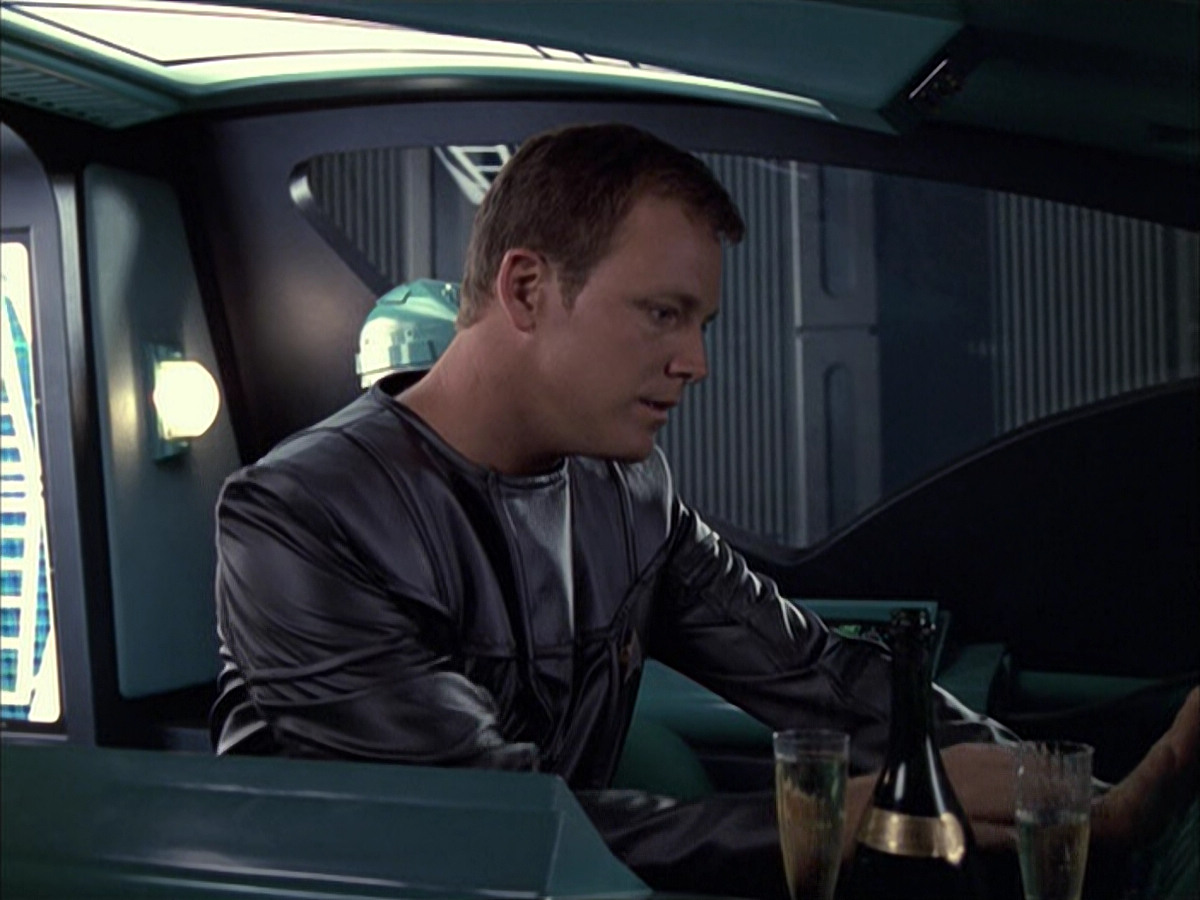 extant_StarTrek_VOY_6x05-Alice_01518.jpg