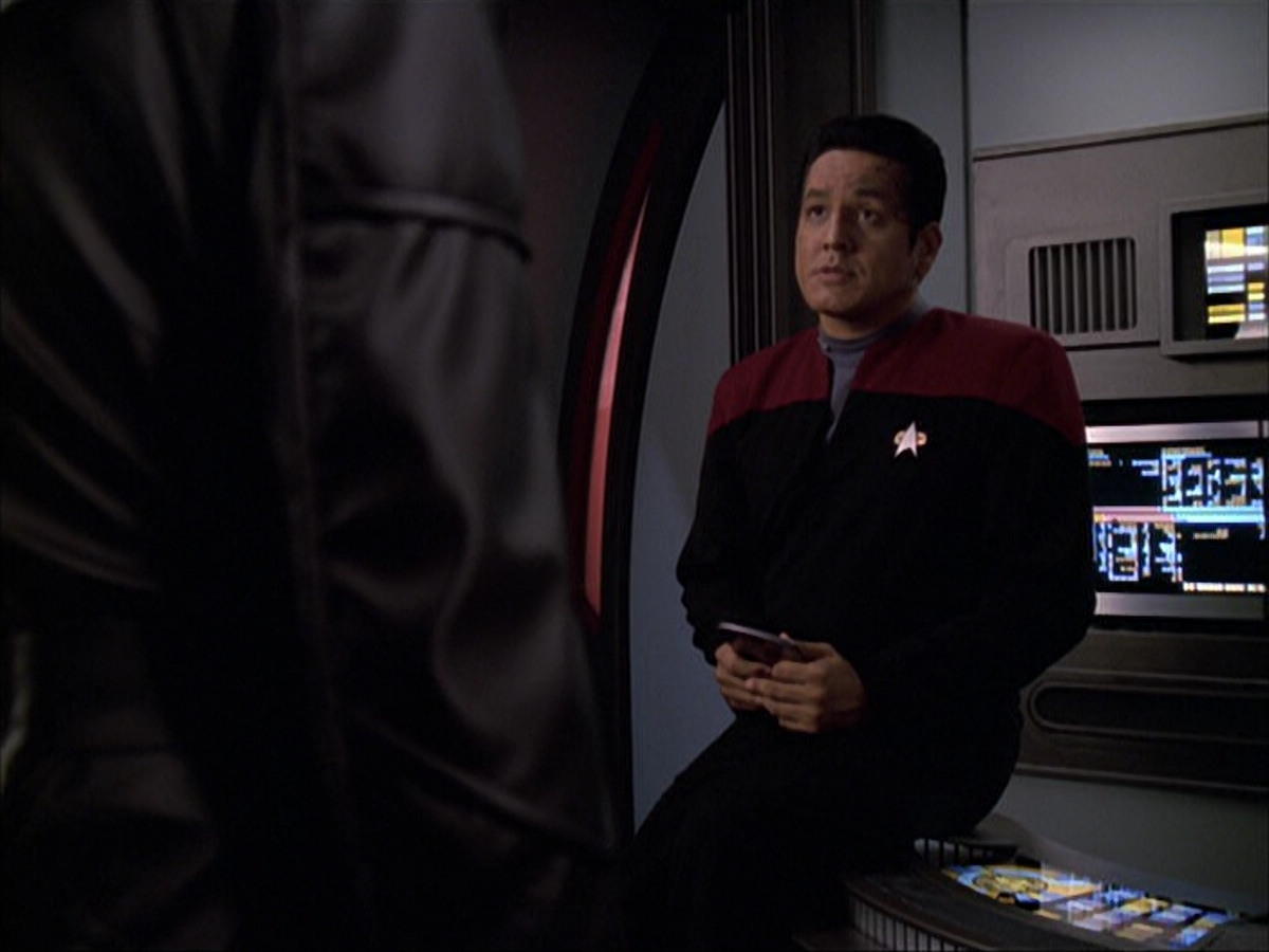 extant_StarTrek_VOY_6x05-Alice_01544.jpg