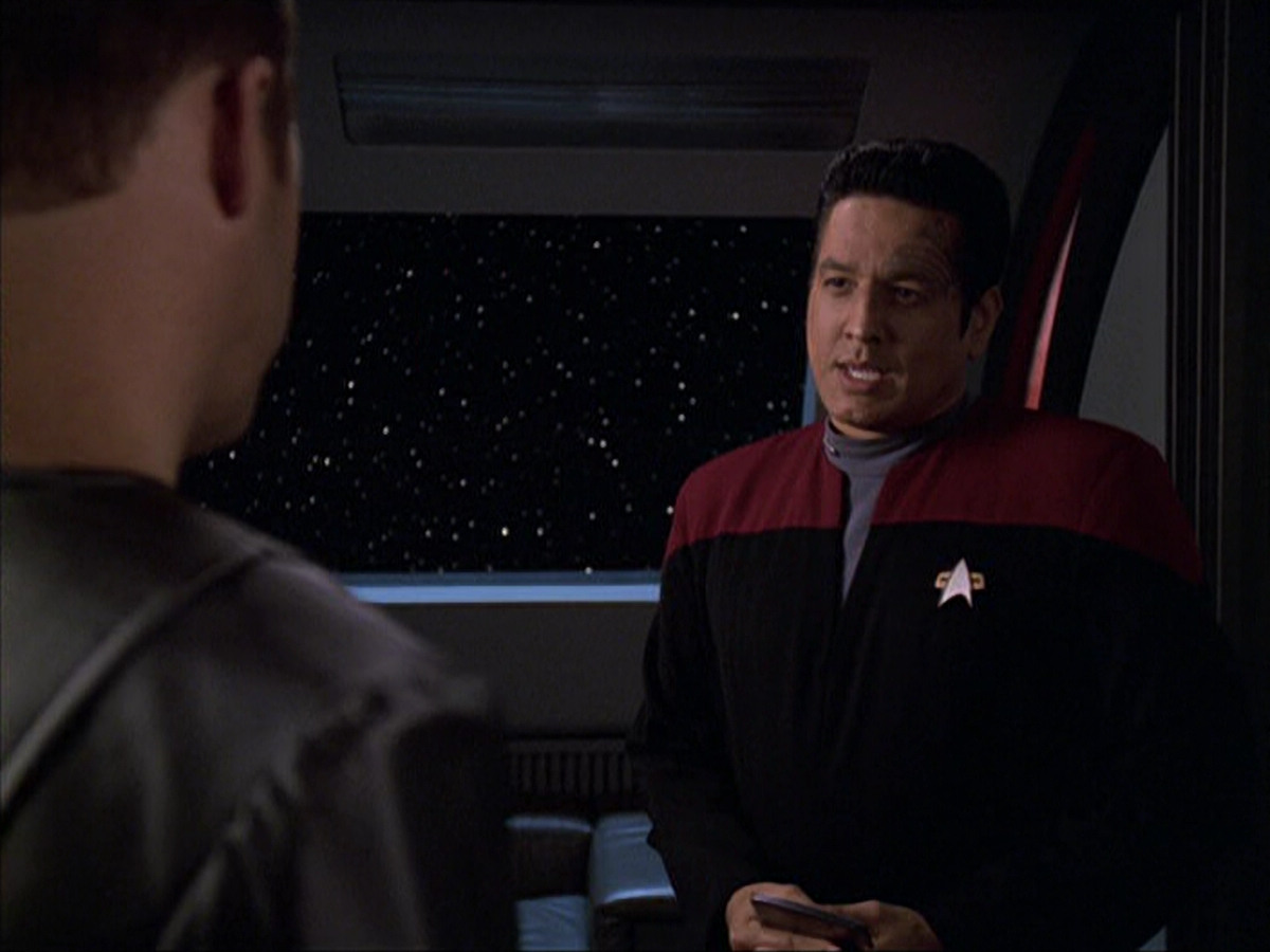 extant_StarTrek_VOY_6x05-Alice_01581.jpg