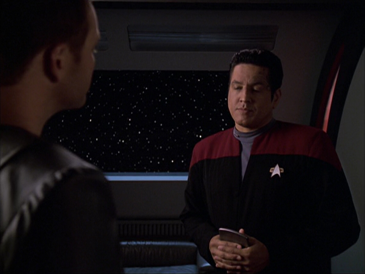 extant_StarTrek_VOY_6x05-Alice_01596.jpg