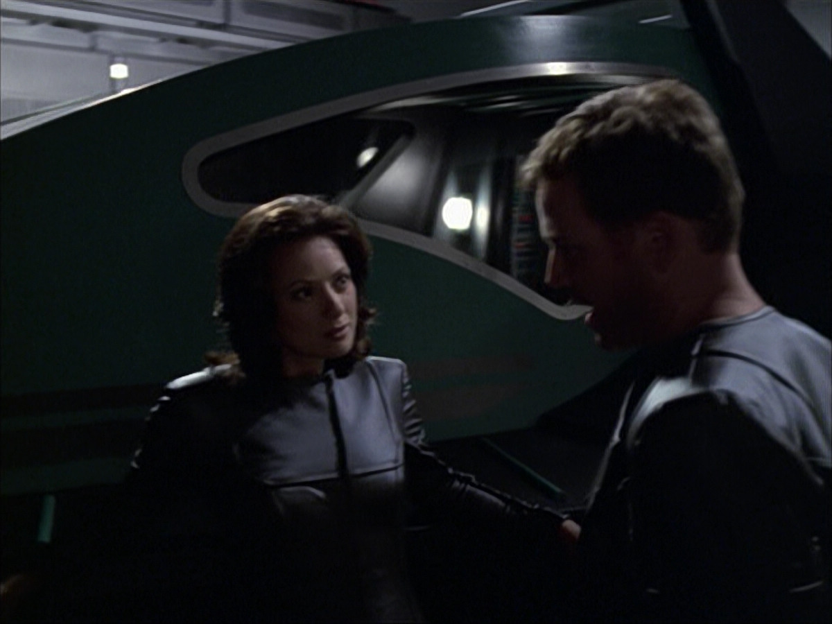 extant_StarTrek_VOY_6x05-Alice_01712.jpg