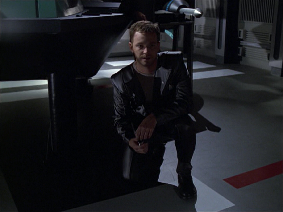 extant_StarTrek_VOY_6x05-Alice_01723.jpg