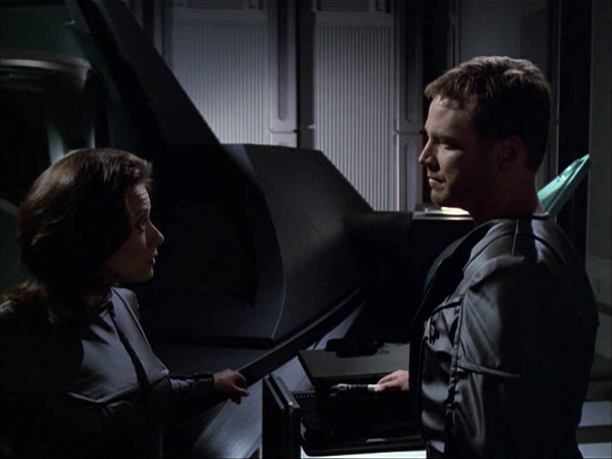 extant_StarTrek_VOY_6x05-Alice_01735.jpg