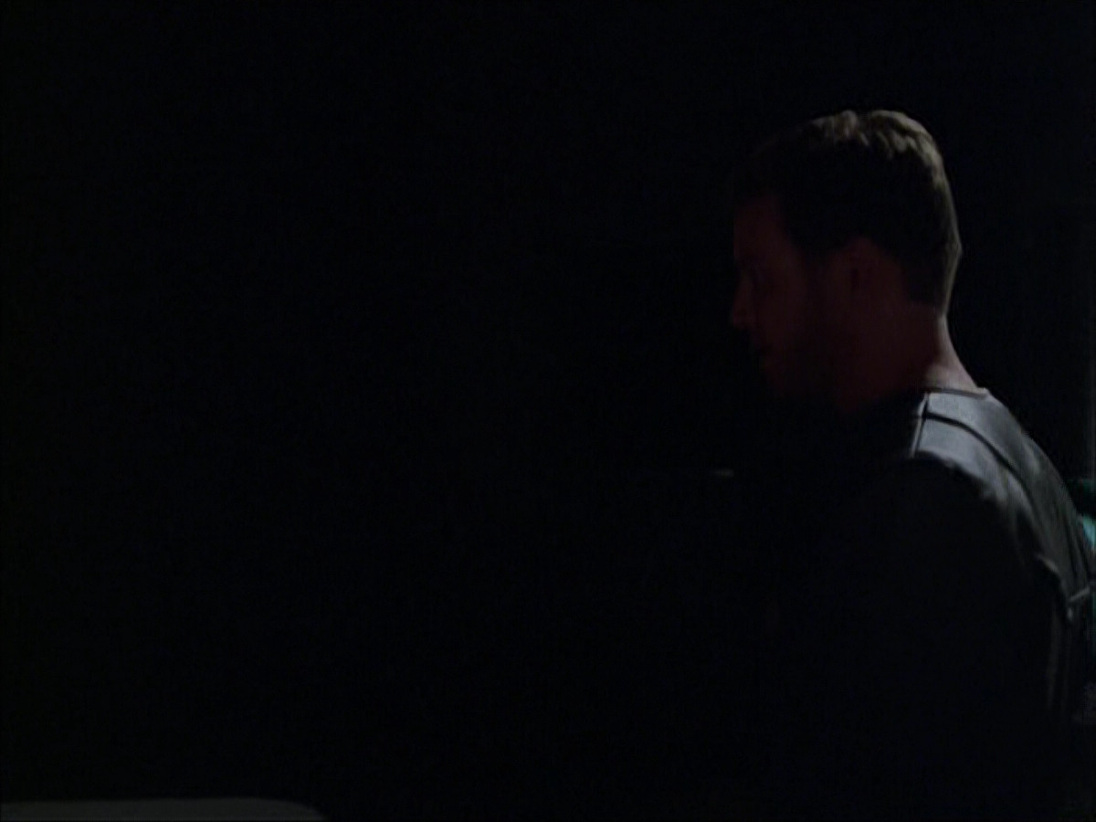 extant_StarTrek_VOY_6x05-Alice_01742.jpg