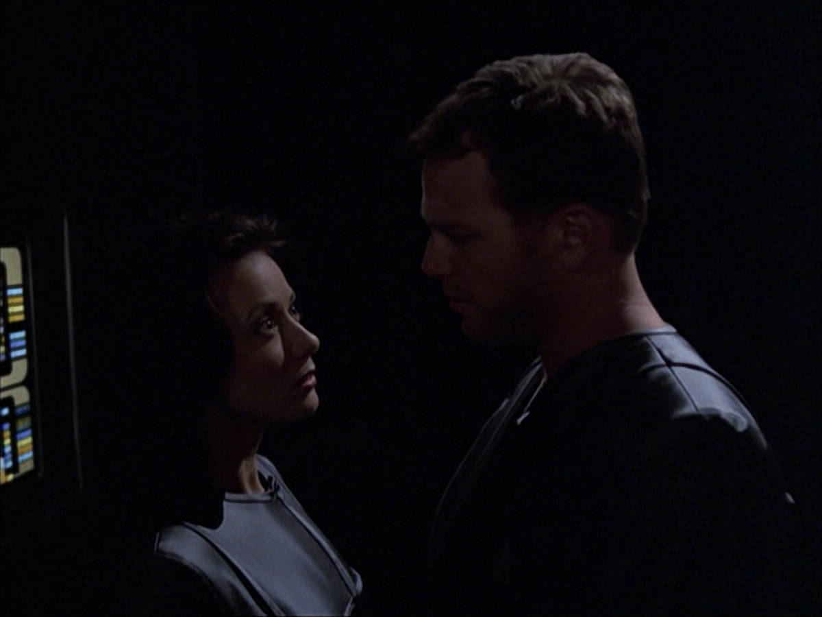 extant_StarTrek_VOY_6x05-Alice_01760.jpg