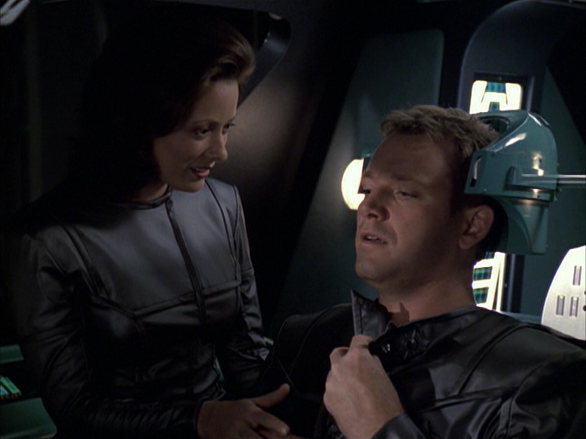 extant_StarTrek_VOY_6x05-Alice_01783.jpg