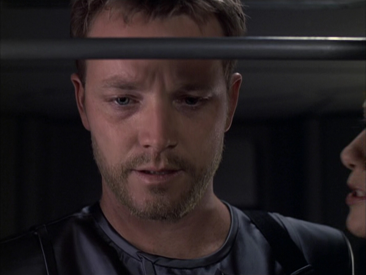 extant_StarTrek_VOY_6x05-Alice_01870.jpg