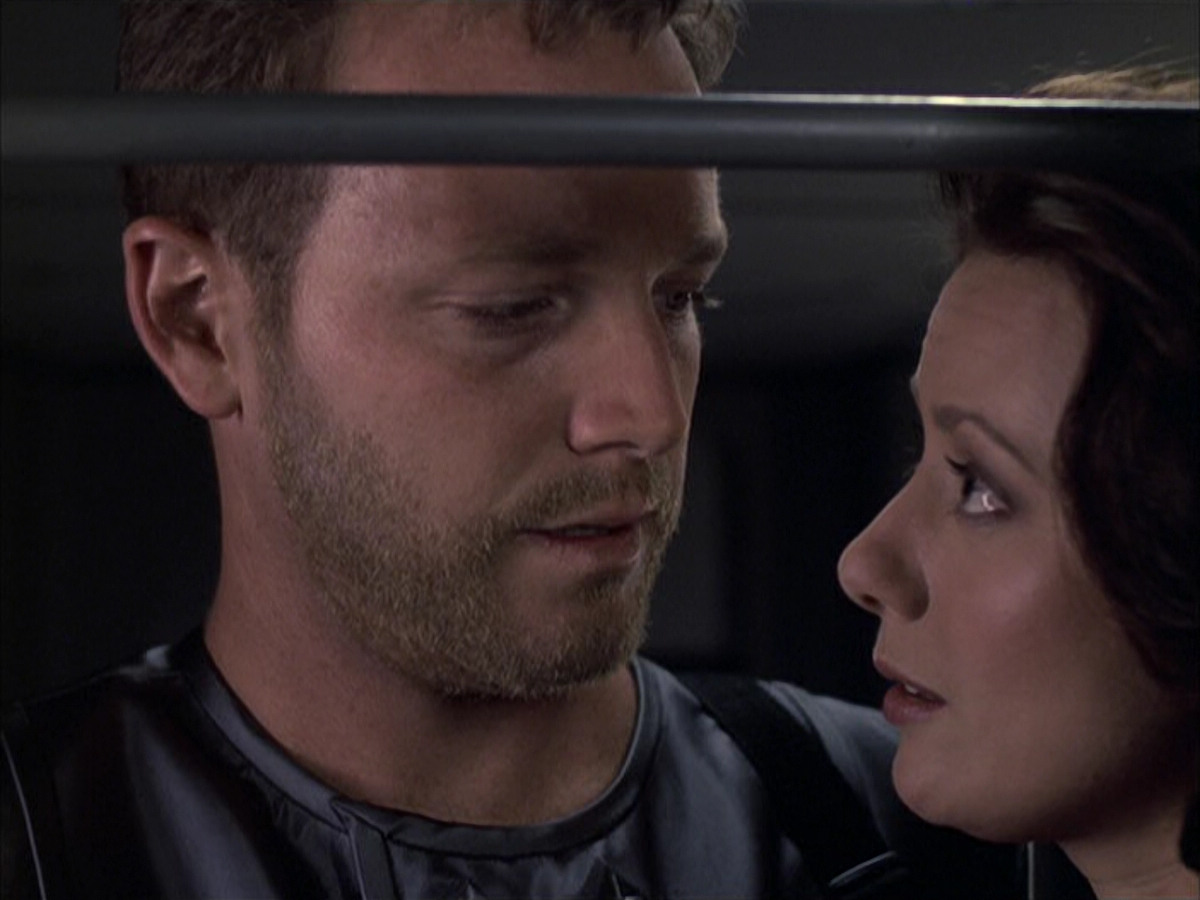extant_StarTrek_VOY_6x05-Alice_01883.jpg