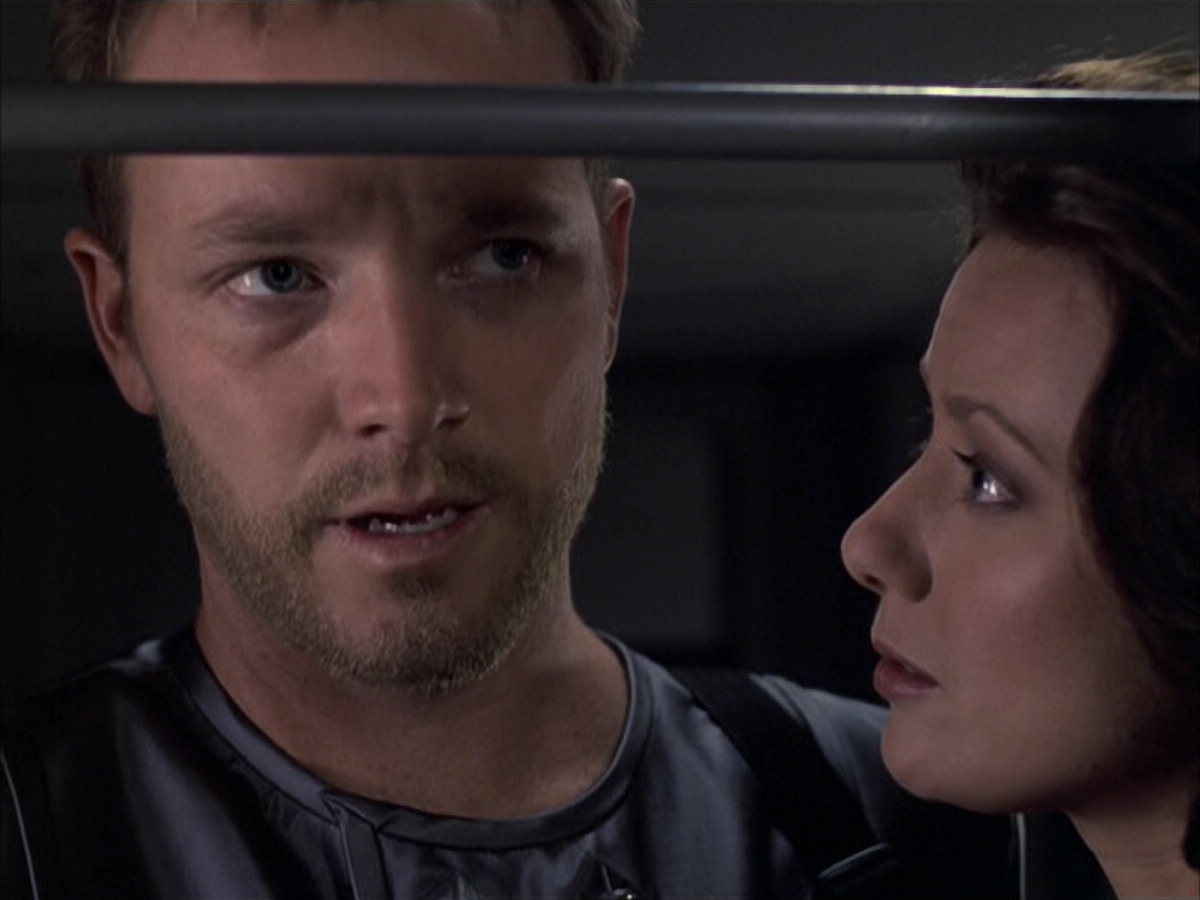extant_StarTrek_VOY_6x05-Alice_01887.jpg