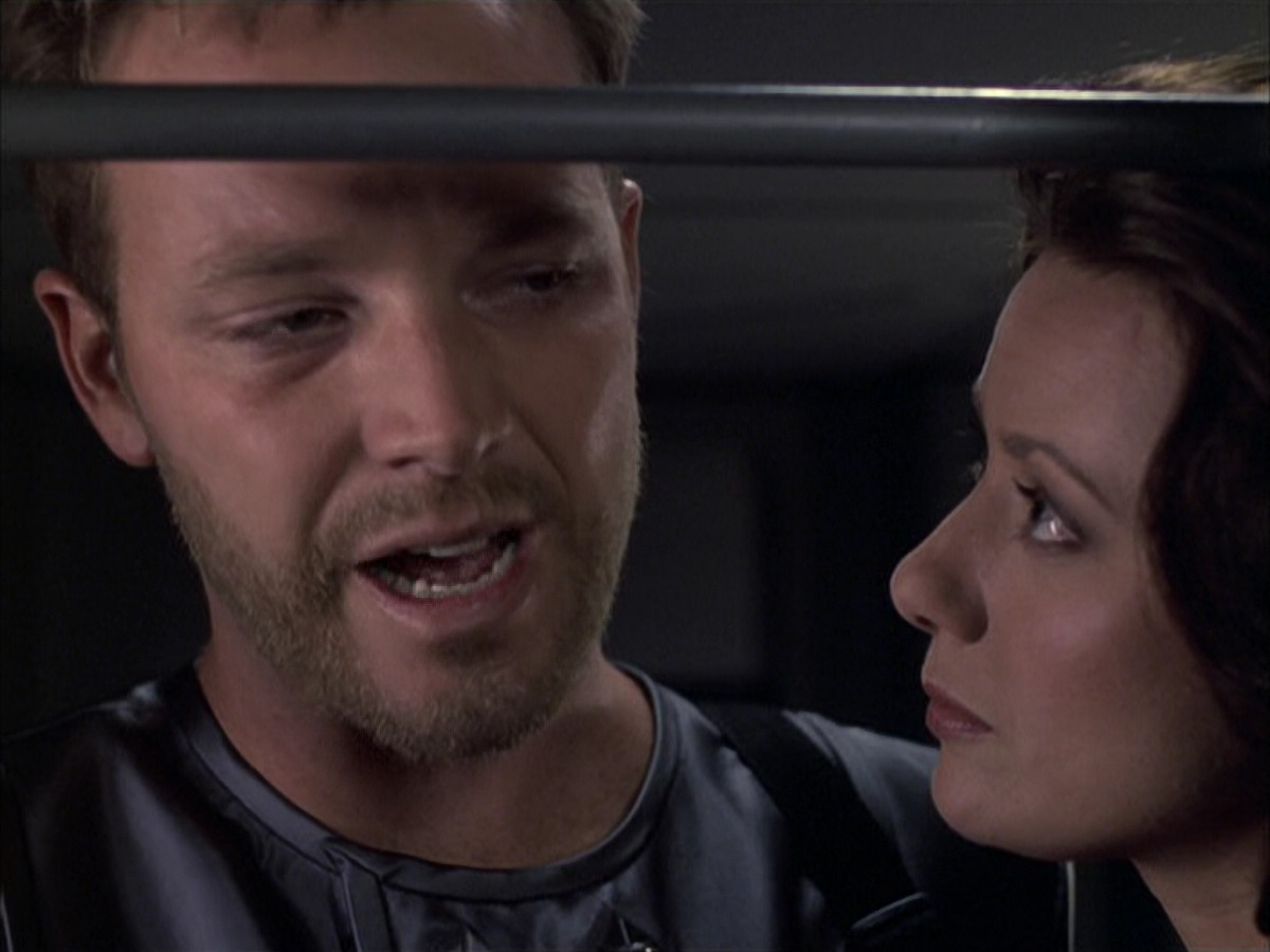 extant_StarTrek_VOY_6x05-Alice_01892.jpg