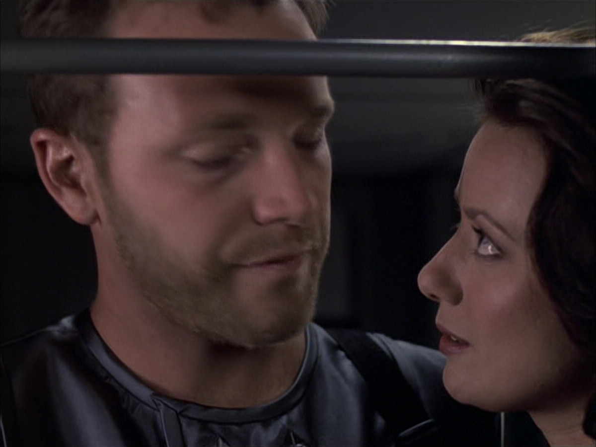 extant_StarTrek_VOY_6x05-Alice_01896.jpg