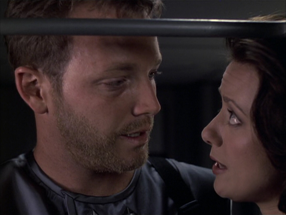extant_StarTrek_VOY_6x05-Alice_01901.jpg