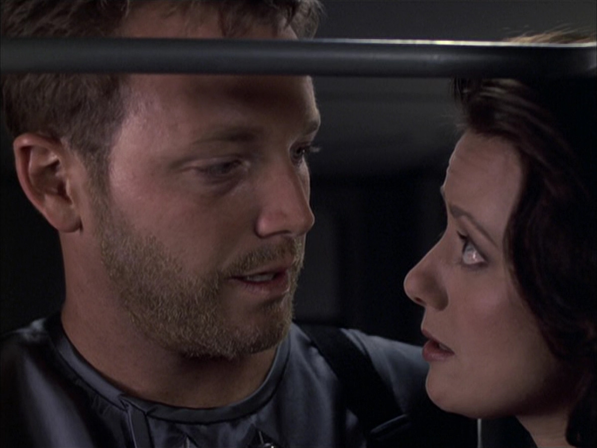 extant_StarTrek_VOY_6x05-Alice_01904.jpg