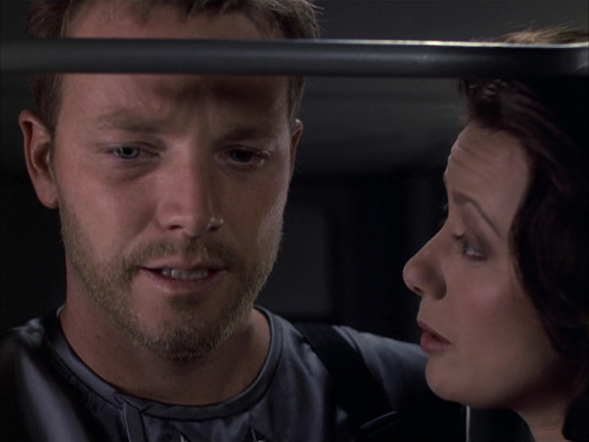 extant_StarTrek_VOY_6x05-Alice_01913.jpg