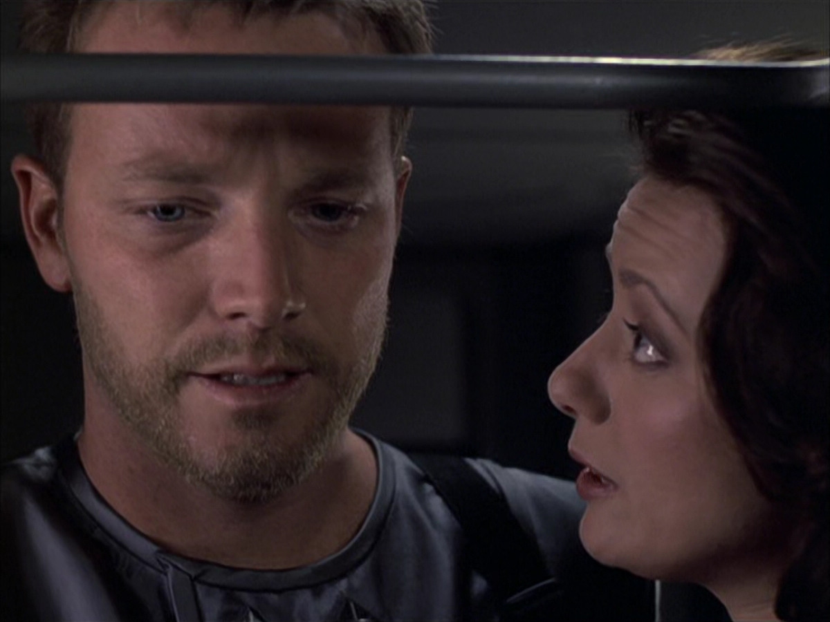 extant_StarTrek_VOY_6x05-Alice_01914.jpg