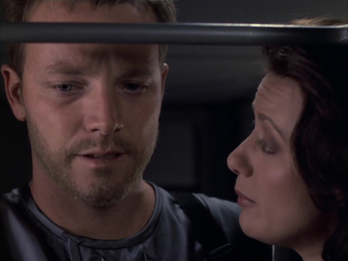 extant_StarTrek_VOY_6x05-Alice_01915.jpg