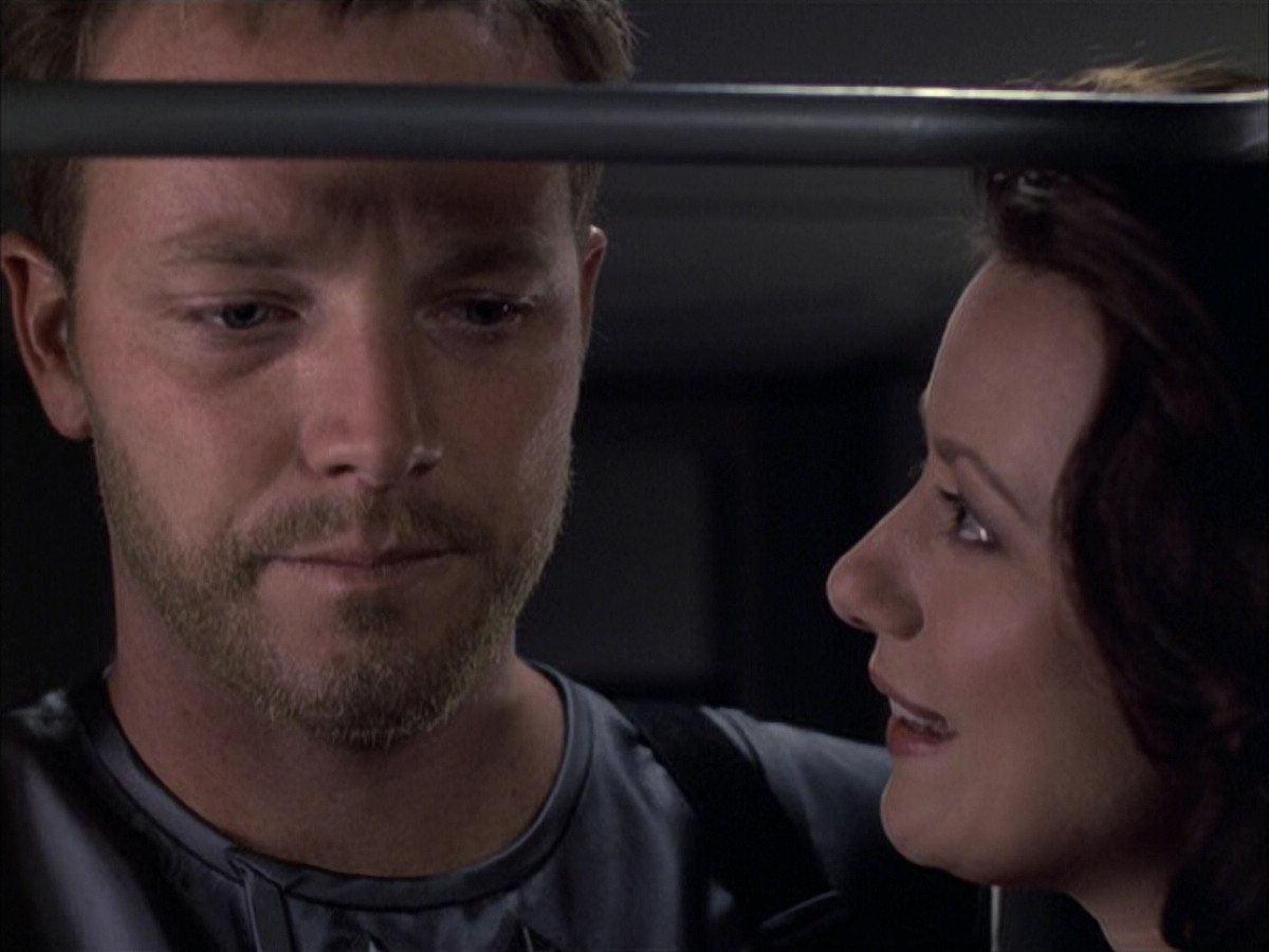 extant_StarTrek_VOY_6x05-Alice_01919.jpg